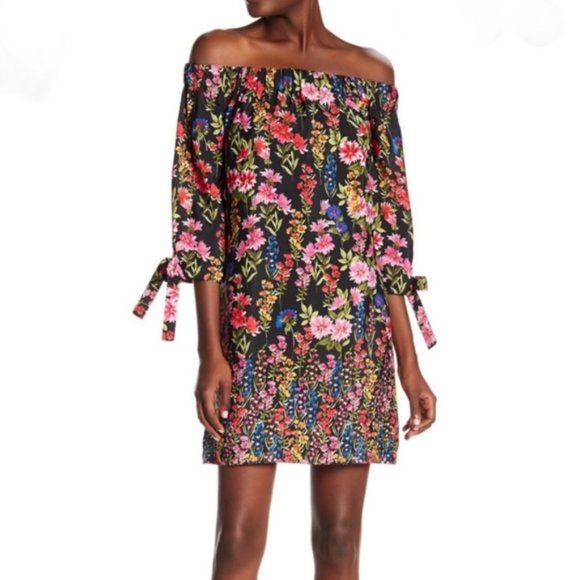 Vince Camuto Dresses & Skirts - Vince Camuto Off Shoulder Black Floral Dress